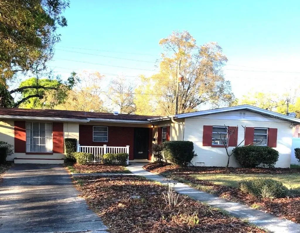 2703 Auburn Avenue W Tampa FL 33614