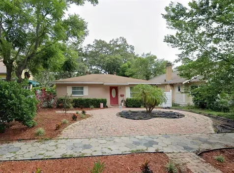 165 18th Avenue N St Petersburg FL 33704