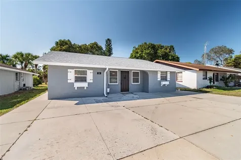 261 E Dearborn Street Englewood FL 34223