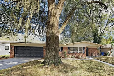 7803 Pine Hill Drive Tampa FL 33617