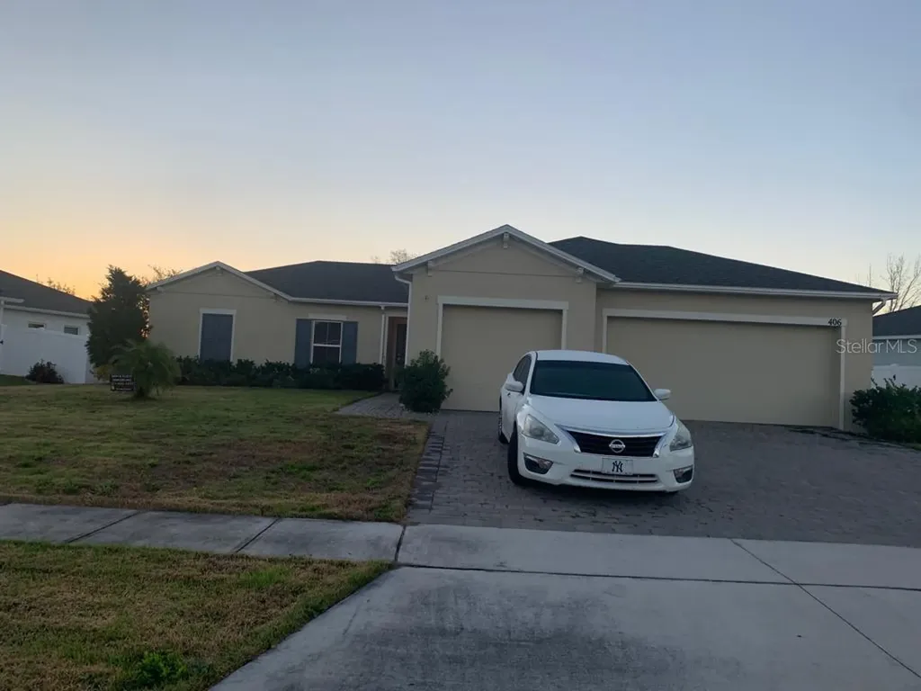 406 Blue Lake Circle Kissimmee FL 34758