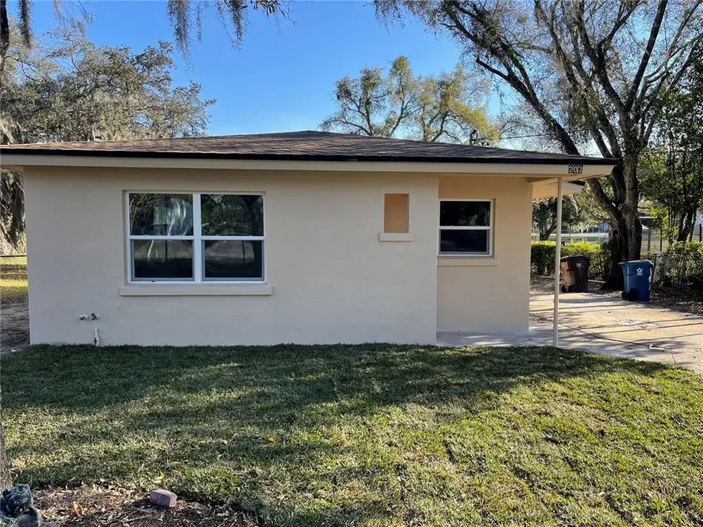 203 North Boulevard E Davenport FL 33837