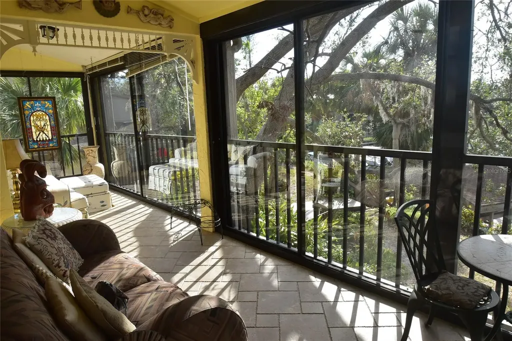 1633 Boathouse Circle Sarasota FL 34231