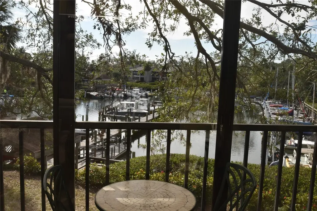 1633 Boathouse Circle Sarasota FL 34231