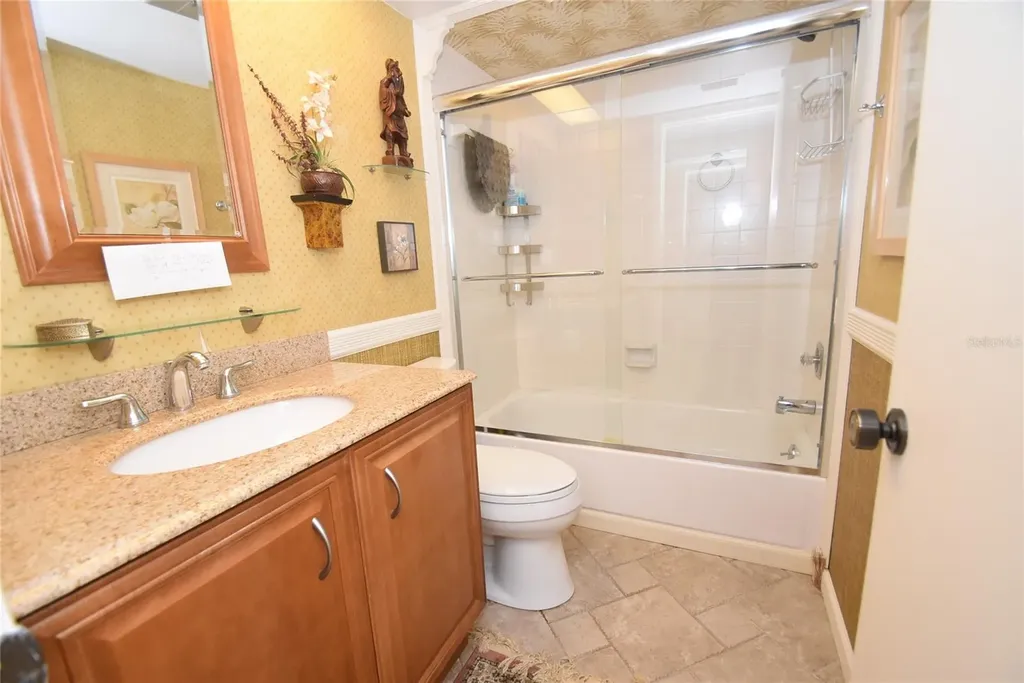 1633 Boathouse Circle Sarasota FL 34231