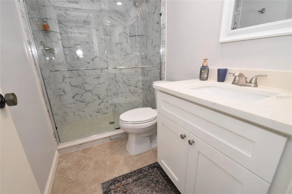 1633 Boathouse Circle Sarasota FL 34231