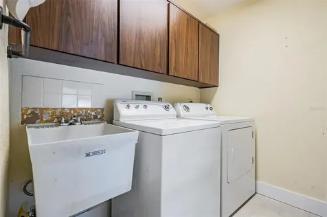 2550 Running Oak Court Spring Hill FL 34608