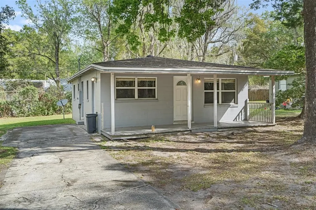 512 North Avenue W Brooksville FL 34601