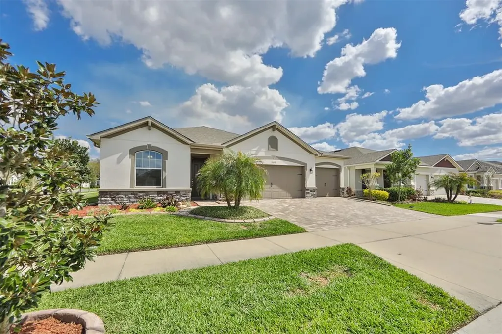 1015 Better Days Place Valrico FL 33594