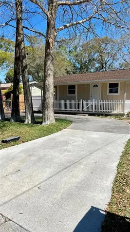 7509 N Hale Avenue Tampa FL 33614