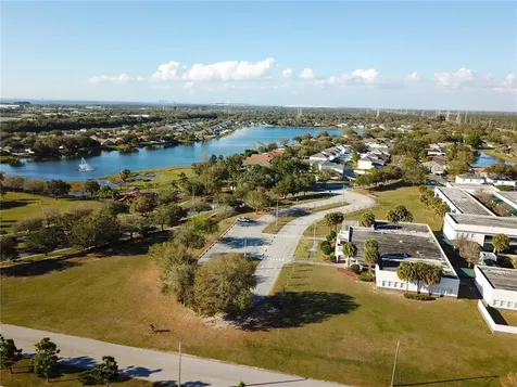 7202 Merlot Sienna Avenue Gibsonton FL 33534