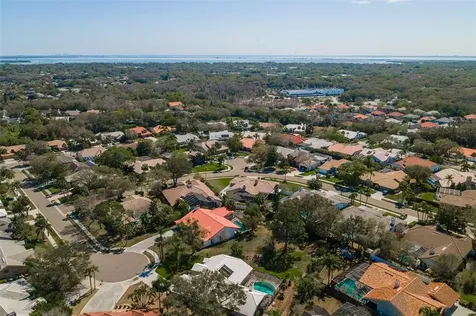 1811 Weatherstone Drive Safety Harbor FL 34695