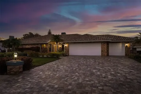 1811 Weatherstone Drive Safety Harbor FL 34695