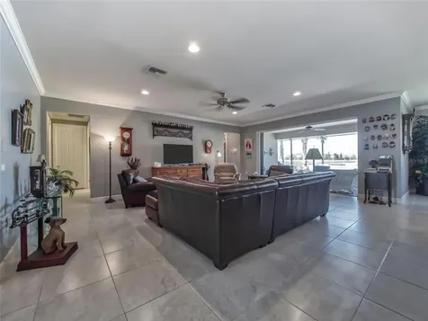 16915 Loudon Place Bradenton FL 34202