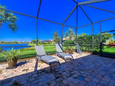 16915 Loudon Place Bradenton FL 34202