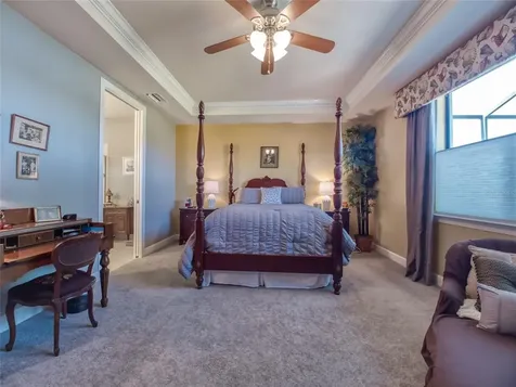 16915 Loudon Place Bradenton FL 34202