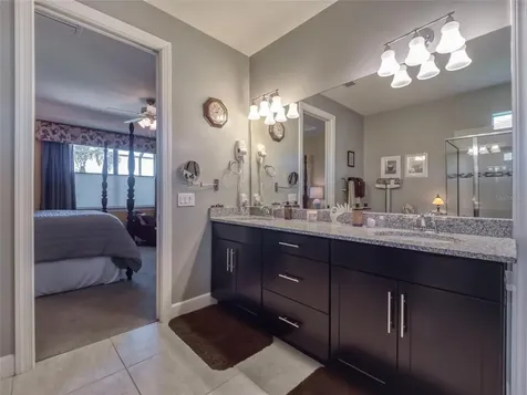 16915 Loudon Place Bradenton FL 34202