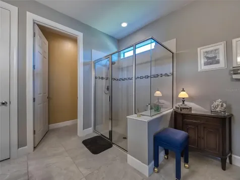 16915 Loudon Place Bradenton FL 34202
