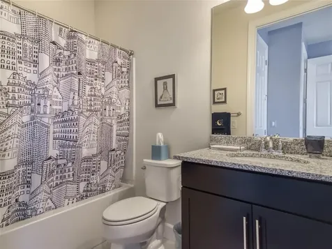 16915 Loudon Place Bradenton FL 34202