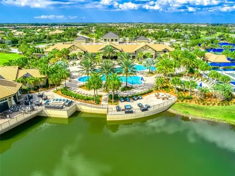 16915 Loudon Place Bradenton FL 34202