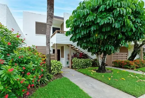 131 Tidewater Drive Bradenton FL 34210