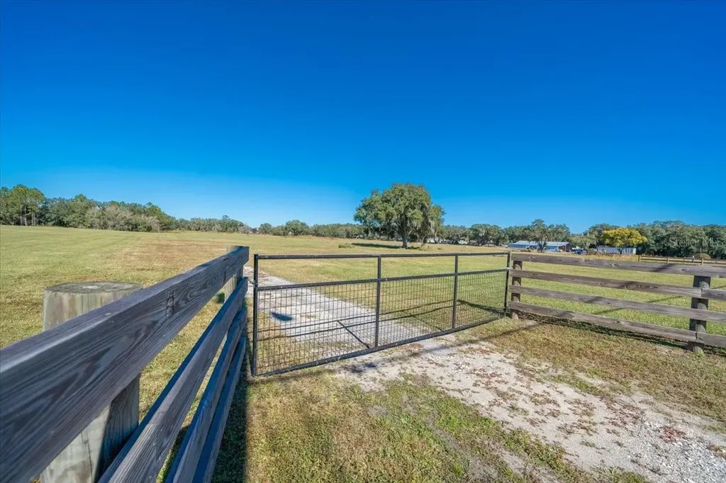 31935 County Road 52 San Antonio FL 33576