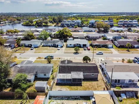 5341 Mosaic Drive Holiday FL 34690
