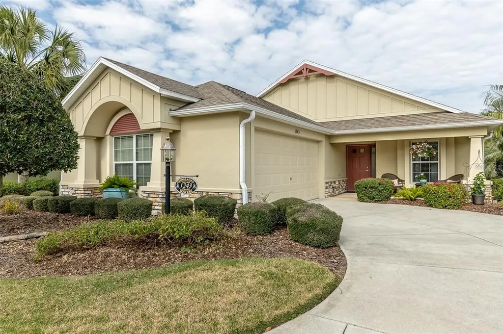 1243 Flamingo Place The Villages FL 32162