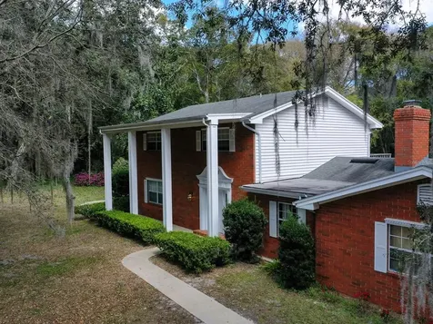 221 S Volusia Avenue Pierson FL 32180