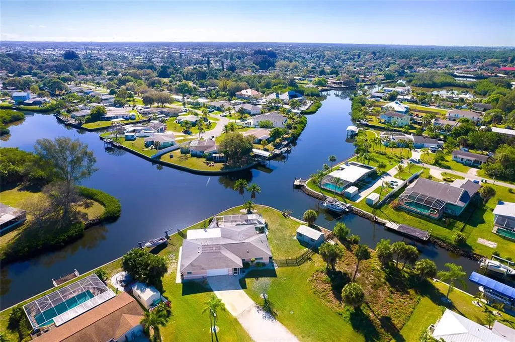1199 Manor Road Englewood FL 34223