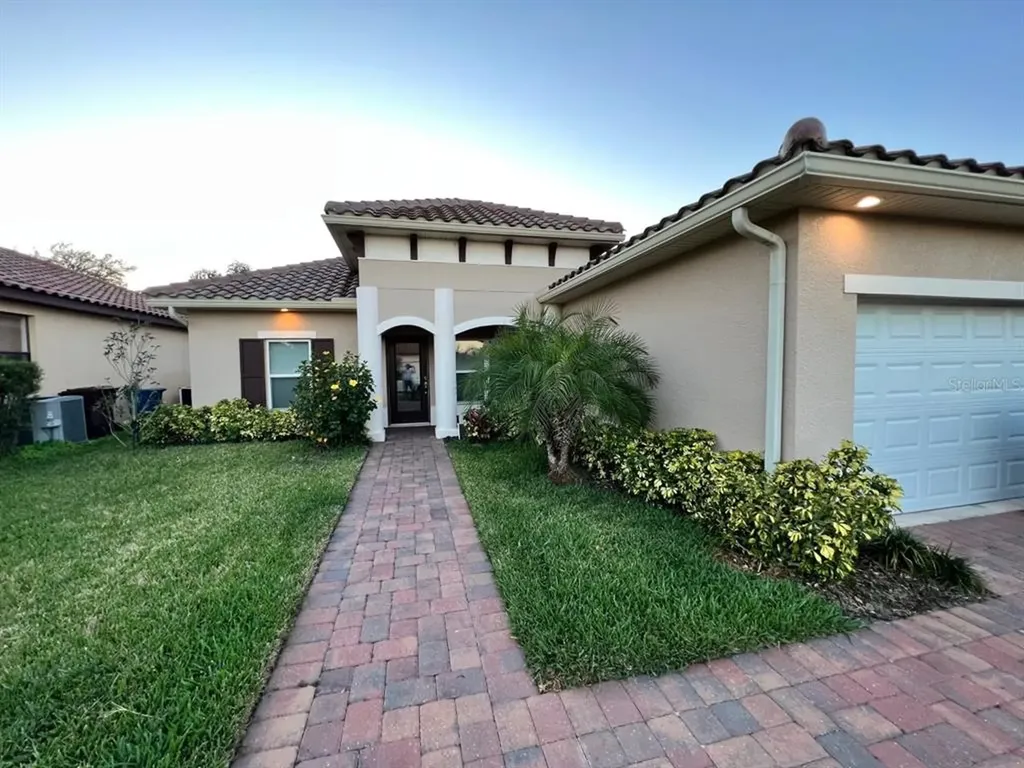389 Villa Sorrento Circle Haines City FL 33844