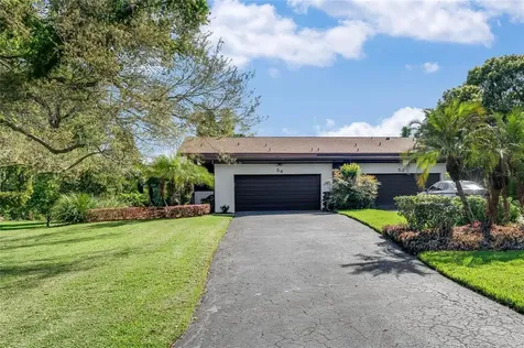 54 Nottingham Way Haines City FL 33844