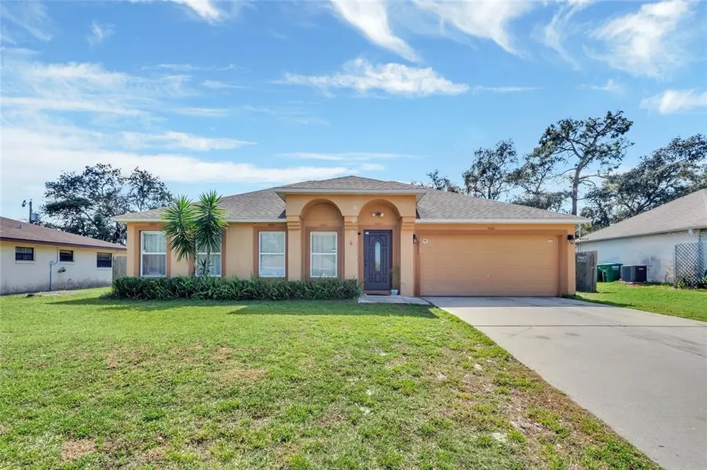 2507 Arslan Street Deltona FL 32738