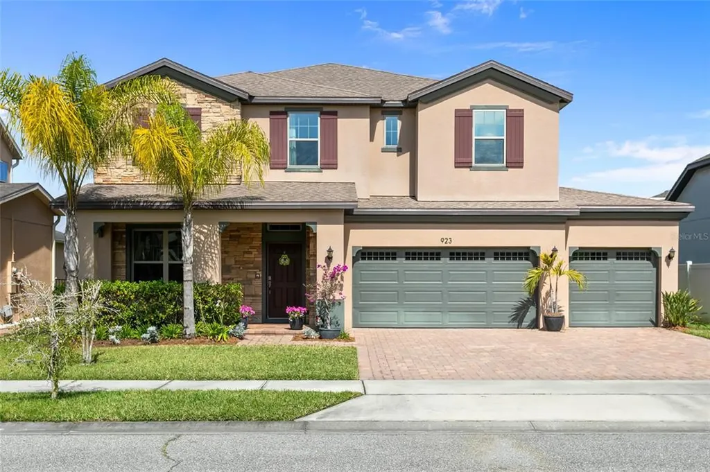923 Fountain Coin Loop Orlando FL 32828