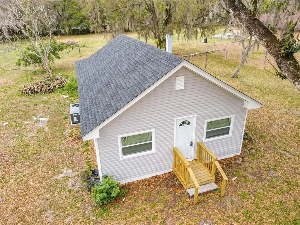 235 Sunny Road Lakeland FL 33801