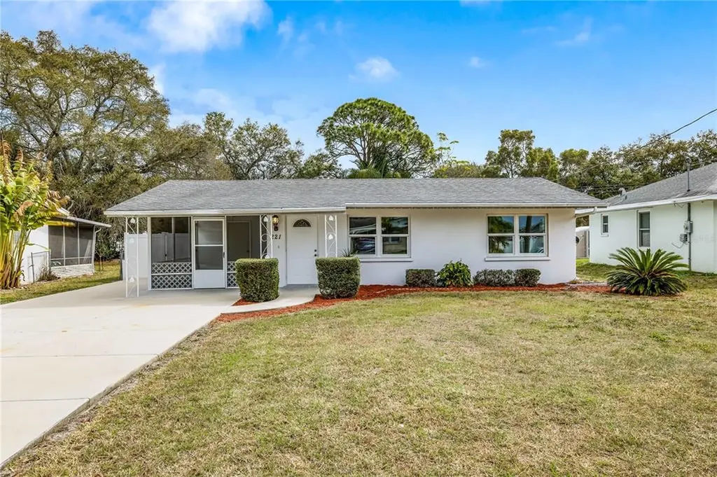 221 Parkland Avenue Sarasota FL 34232