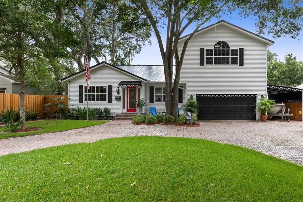 1015 Montrose Boulevard N St Petersburg FL 33703