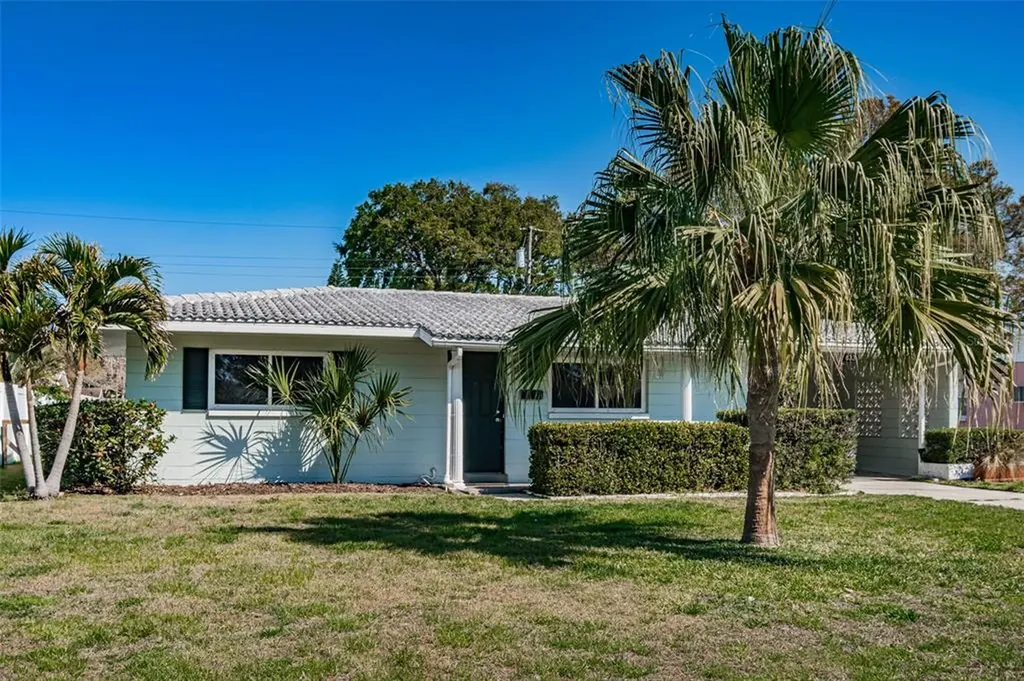 633 42nd Avenue NE St Petersburg FL 33703