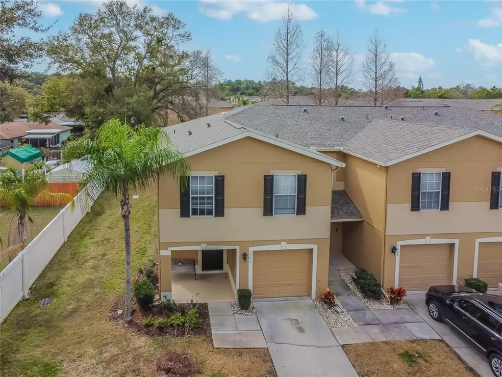 7902 Longwood Run Lane Tampa FL 33615
