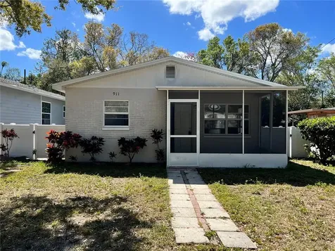 911 14th Avenue NW Largo FL 33770