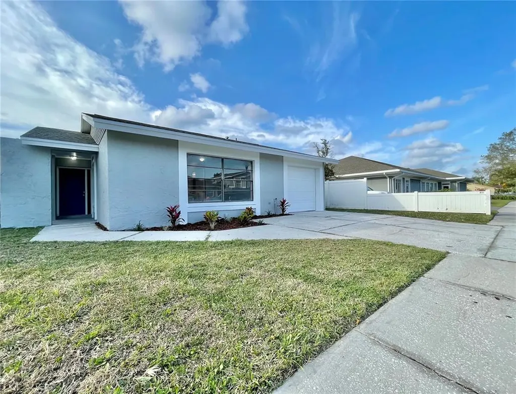 11374 Brookgreen Drive Tampa FL 33624