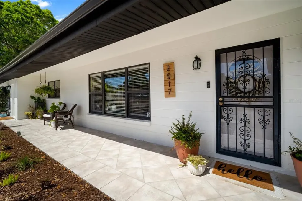 2517 Valencia Drive Sarasota FL 34239
