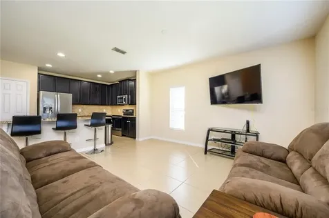 340 Granada Avenue Davenport FL 33837
