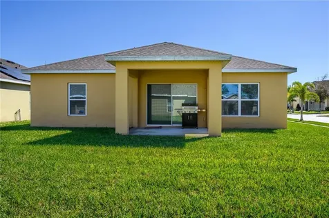 340 Granada Avenue Davenport FL 33837