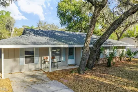 1160 N Highland Street Mount Dora FL 32757