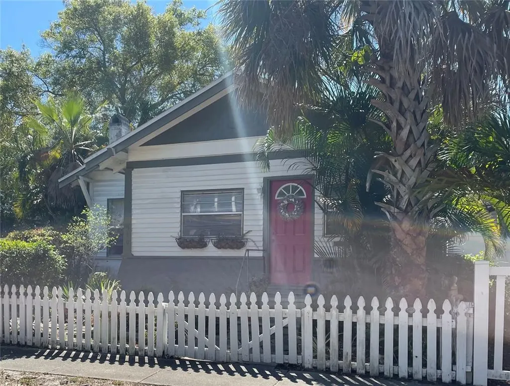 440 10th Avenue N St Petersburg FL 33701