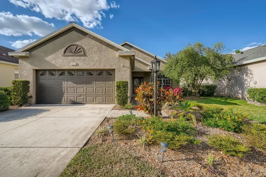 1216 Millbrook Circle Bradenton FL 34212