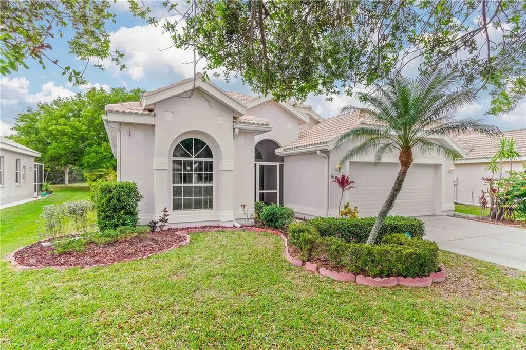 6818 Winslow Street Sarasota FL 34243
