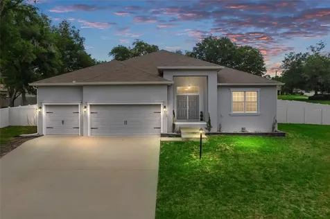 313 Woods Landing Drive Lady Lake FL 32159