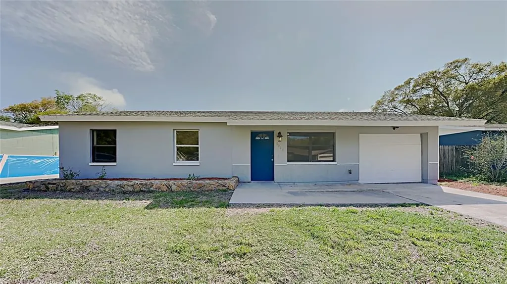 9014 108th Avenue Seminole FL 33777